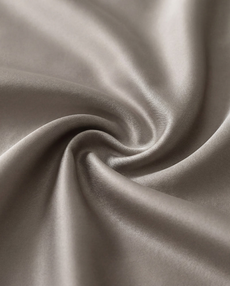 The Silk Bed Linen Set — Nº 24 Gris Ombre