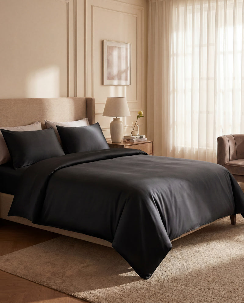 The Silk Bed Linen Set — Nº 25 Noir Velouté
