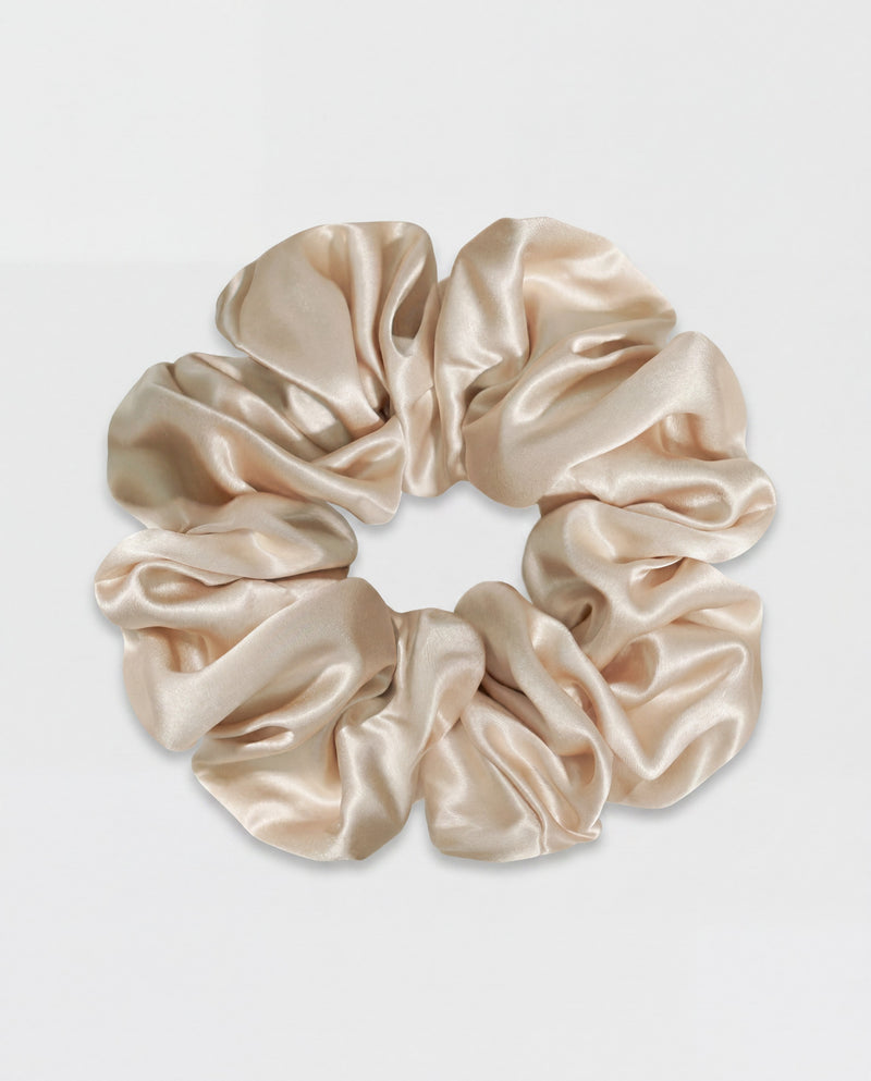 The Silk Scrunchie — Nº 05 Champagne Voilé